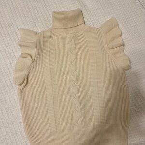Cream Sleeveless Turtleneck Sweater